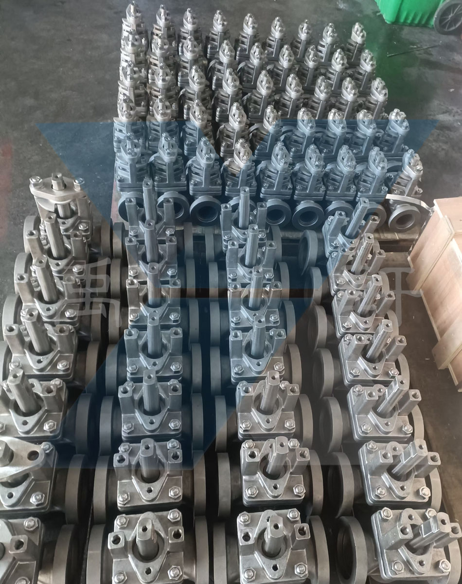 X43F-150LB-10寸软密封旋塞阀整装待发，助力中煤鄂尔多斯能源化工项目(图1)